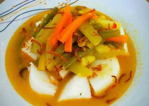 Lontong Sayur Ibu Lena 2