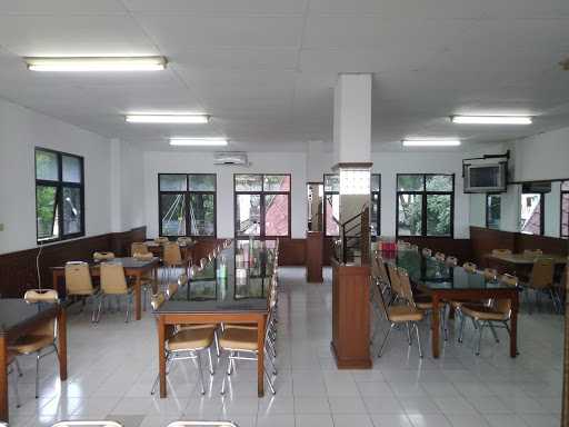 Rumah Gadang Restaurant 6