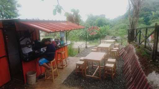 Warung Gembok Cinta 9