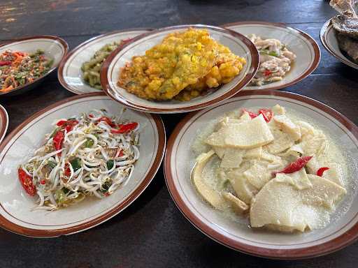 Masakan Ibu Hj. Tajur 5