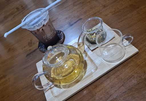 Chitalasa Coffee & Tea 9