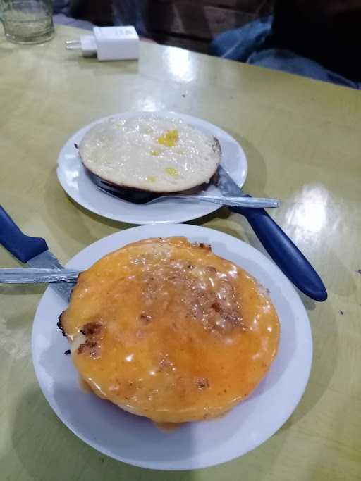 Surabi Duren Sikabayan Cafe 9