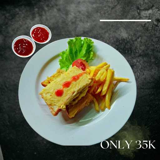 Harinny Resto & Cafe 8