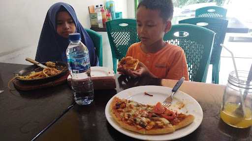 Bray Bar Pizza & Steak 2