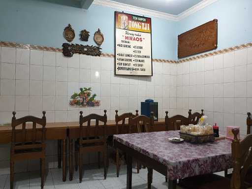 Warung Makan Miraos 5