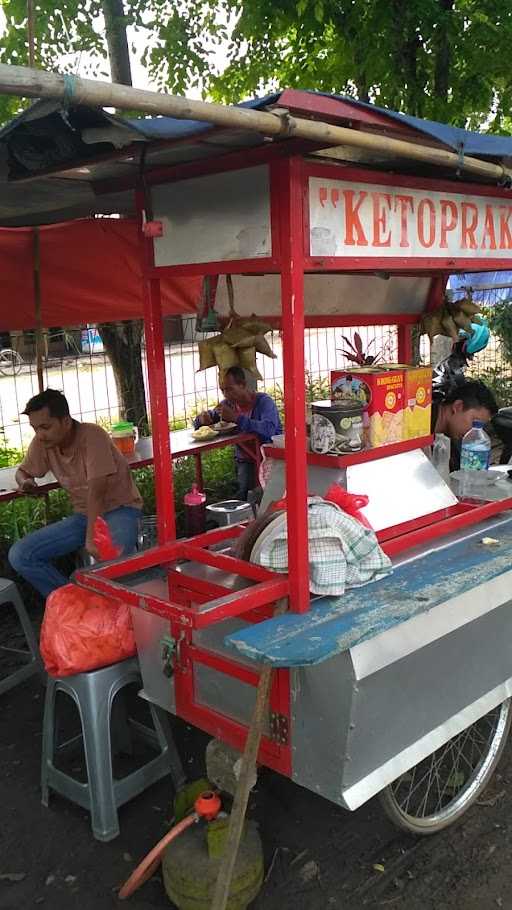 Warung Ketoprak Telur Mas Umar 6