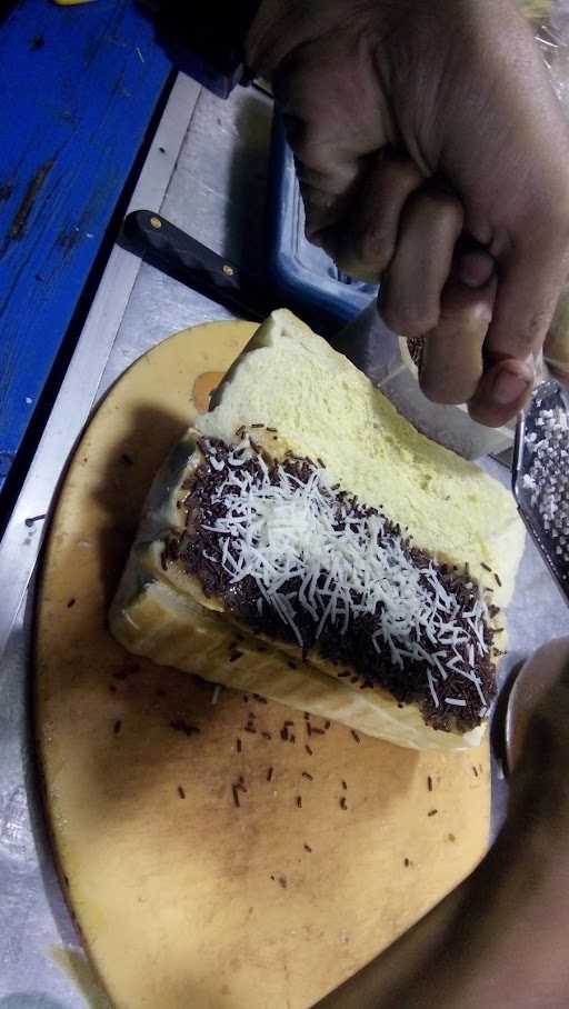 Roti Bakar Pangabutuh 2