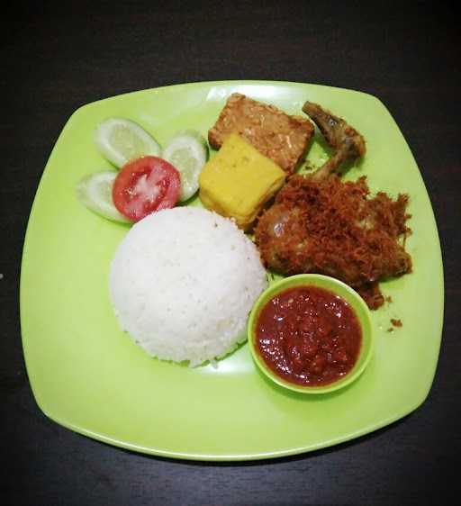 Warung Nasi Ayam & Jengkol 68 5