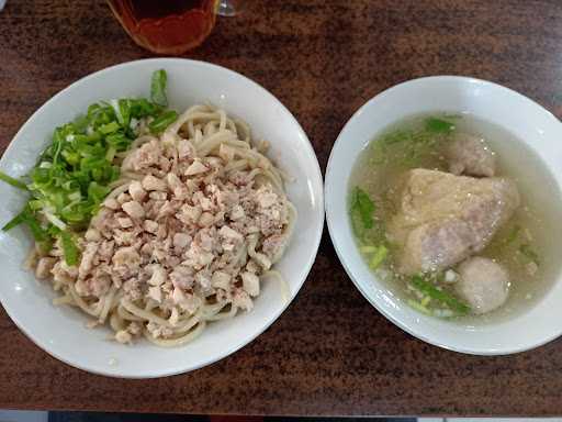 Mie Bakso Mekar Wangi 8 6