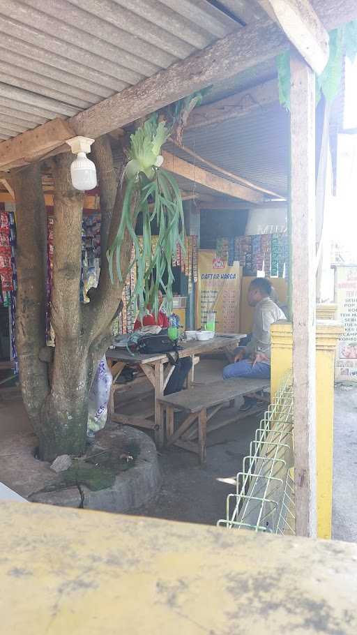 Warung Seblak Teh Iyah 10