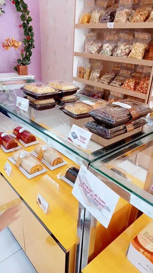 Bunga Bakery Parung 3