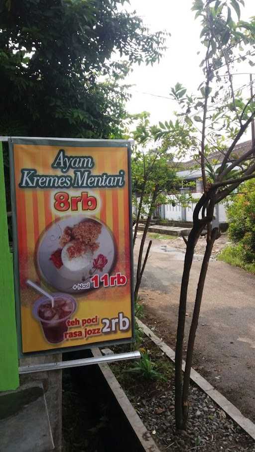 Ayam Kremes Mentari & Martabak Rambat 9