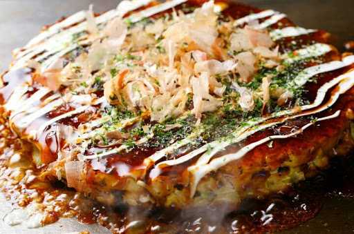 Takomorayaki (Takoyaki,Mie Udon,Okonomiyaki) 10