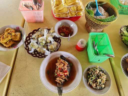 Warung Nasi Mpok Yati 7