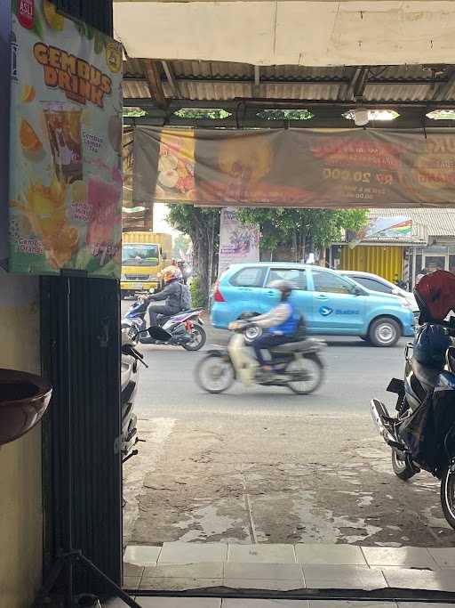 Ayam Gepuk Pak Gembus Cinangka Raya 7