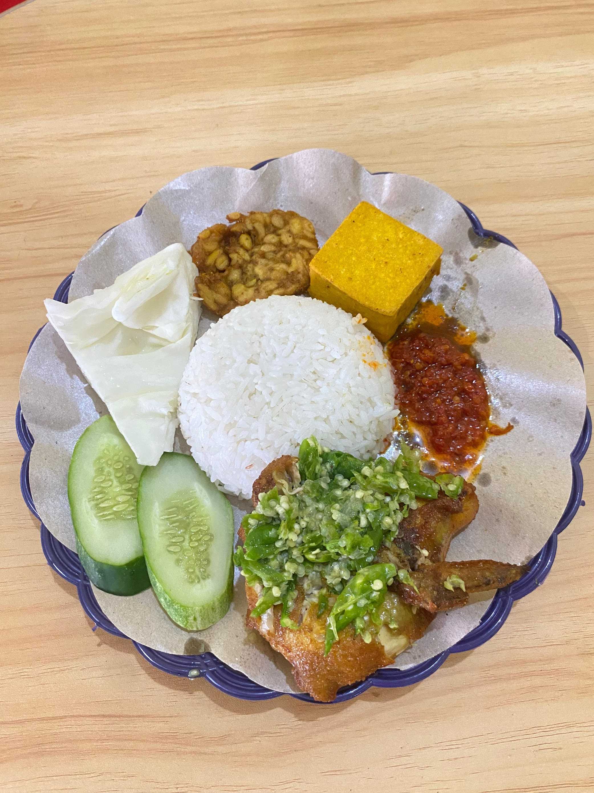 Ayam Penyet Sambel Ijo Aca 4