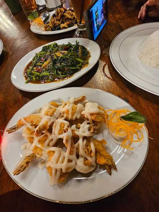 Bagan Seafood Restaurant 7