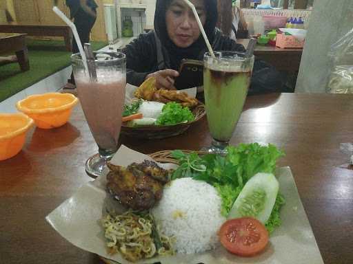 Bakmie Sederhana, Pondok Petir 1