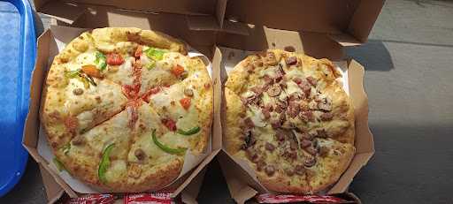 Domino'S Pizza 3