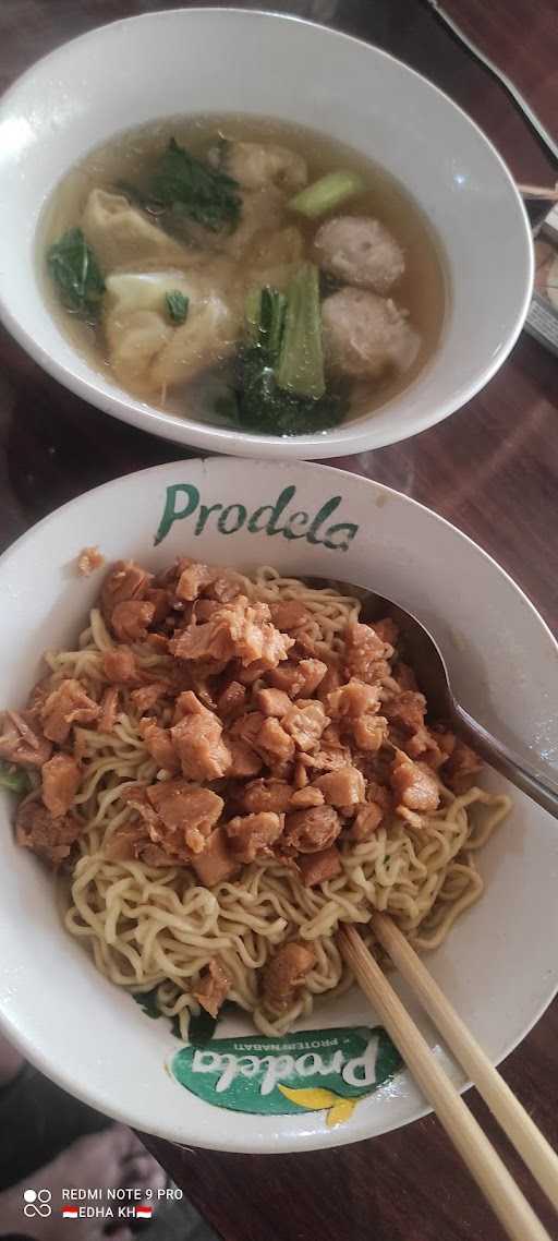 Pondok Mie Ayam Pangsit Kota 10