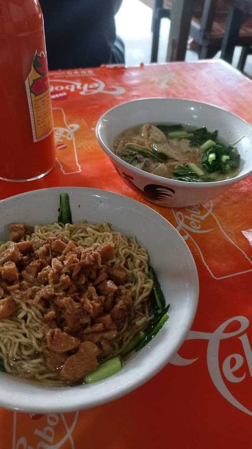 Pondok Mie Ayam Pangsit Kota 6