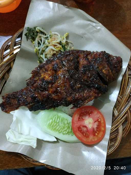 Rumah Makan Pondok Arseto 9