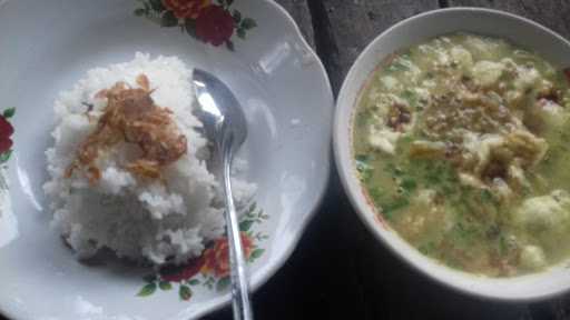 Rumah Makan Sederhana Soto Betawi Ema Taum 4