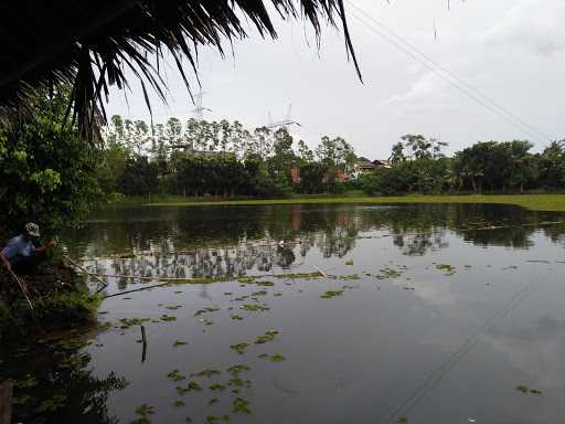 Saung Babeh Syarif & Bu Mince 5