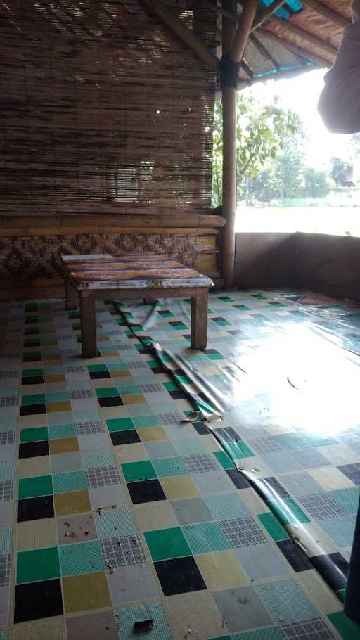 Saung Pecak Umi Kartini 6