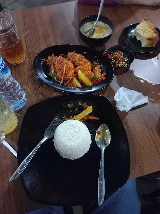 Warung Saraba Nyaman Bojongsari 8