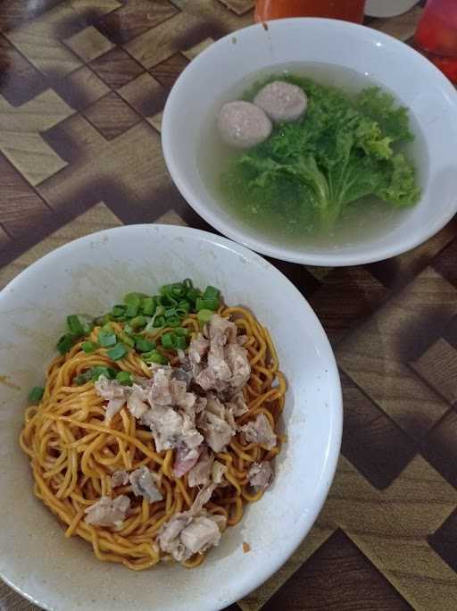 Mie Atung 4