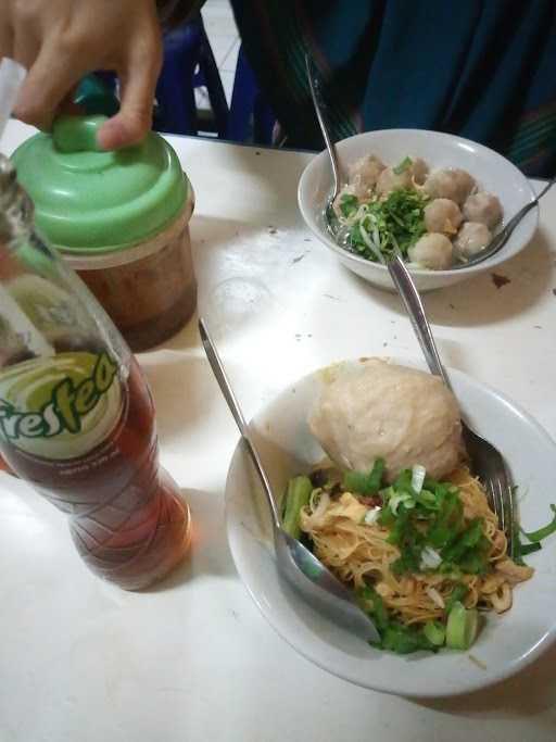 Mie Baso 9&9 2