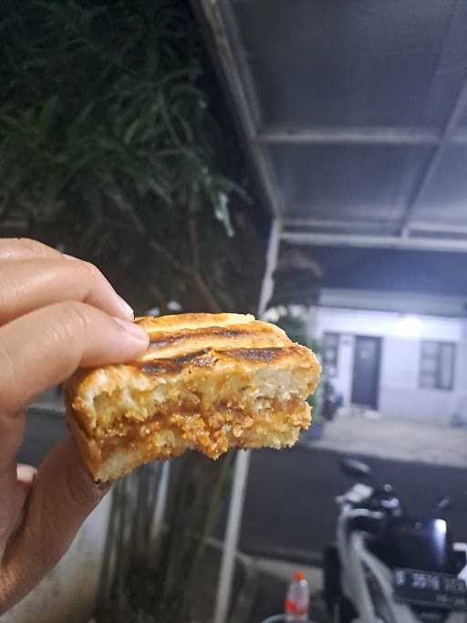 Roti Bakar Arang Anamorphie 6