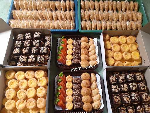 Mom'S Cake & Cookies 4