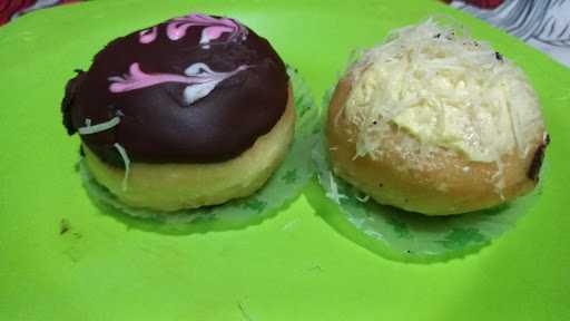 Cafe Mella Dan Donat Tuli 5