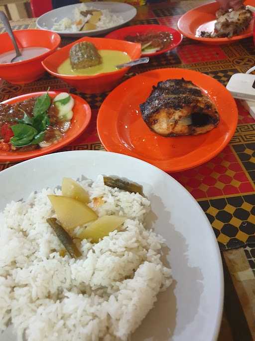 Warung Bambu Kuning 4