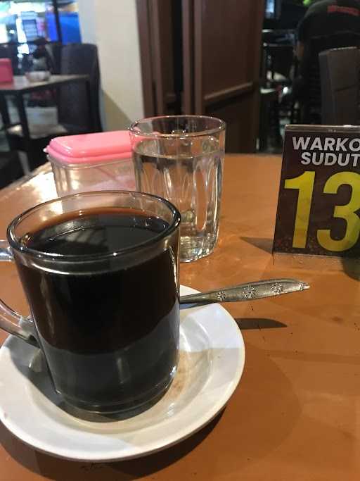 Warkop Sudut Zm 6