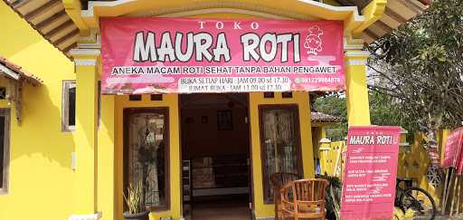 Toko Roti Maura 10