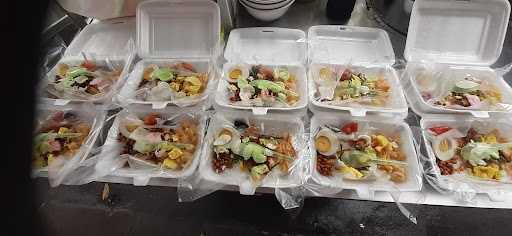 Bubur Ayam Dan Lontong Opor Mbak Ais 1