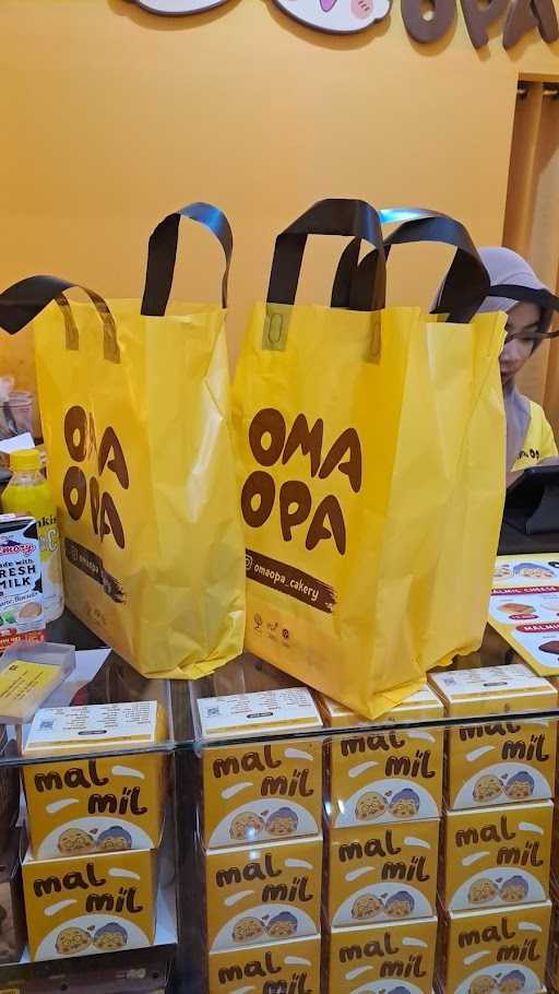 Oma Opa Cakery Pandanaran Boyolali 10