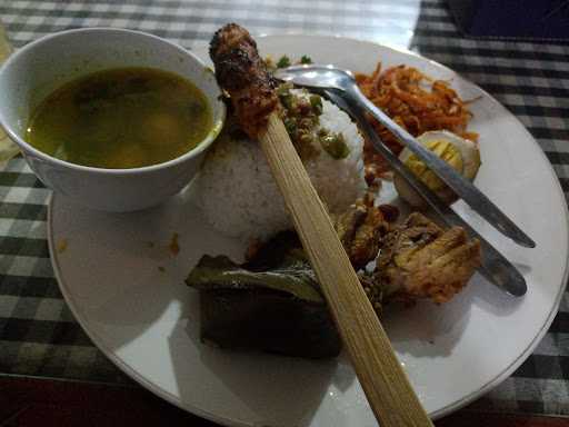 Warung Khas Bali  Bli Nyoman 2