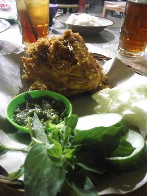 Ayam & Bebek Goreng Laos Bu Tio 4