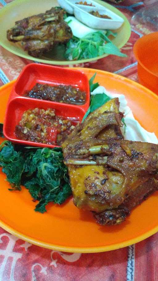 Ayam&Bebek Goreng Tombo Ati 8