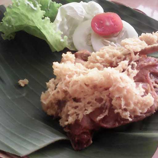 Kedai Ayam Goreng Kremes Bu Nani 4