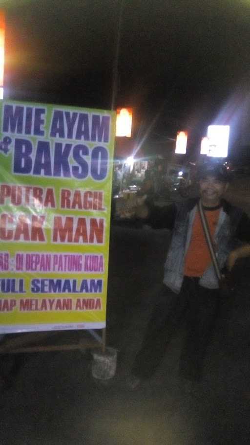 Mie Ayam Bakso Cak Man Patung Kuda 7