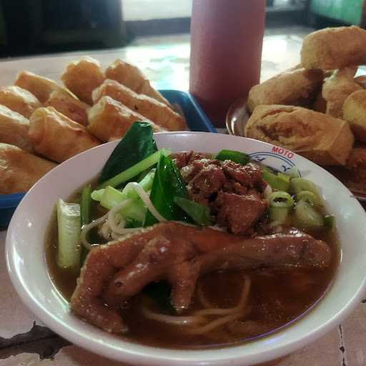 Mie Ayam & Bakso Jumbo Kholifah 9