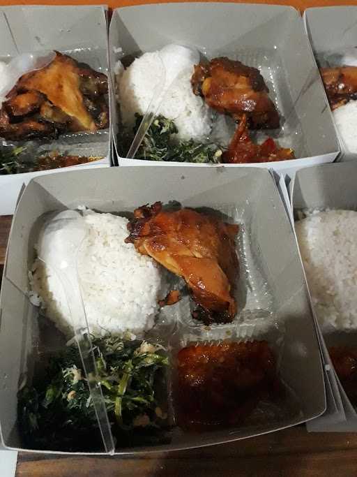 Warung Ayam Kemangi 8