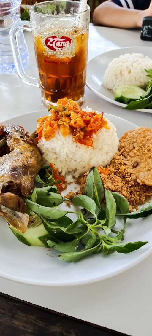 Warung Ayam Kemangi 5