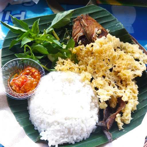 Warung Gebyok Penyet 4