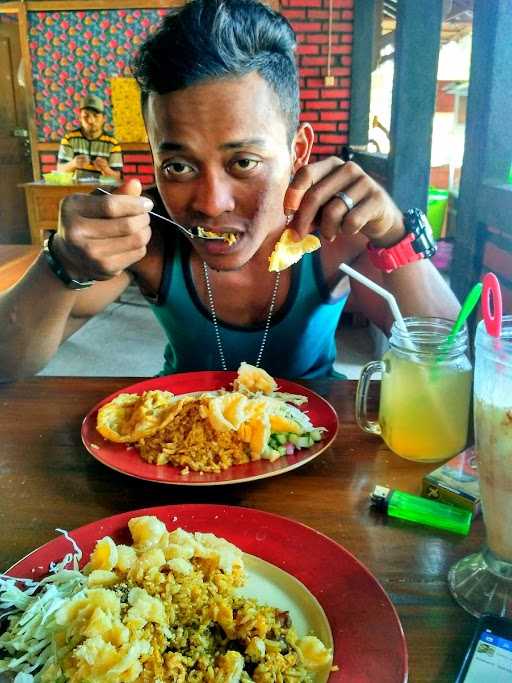 Warung Makan Empat 45 Lima 3